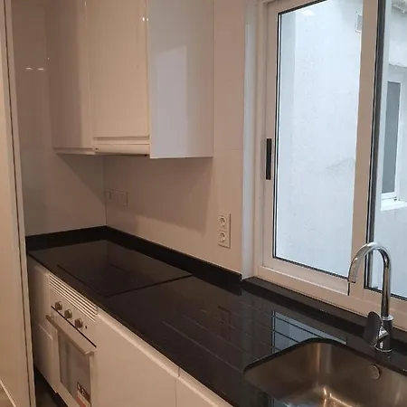 Paseo Maritimo アパート